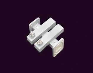 How can we minimize the insertion loss of a crossguide directional coupler during the design process?